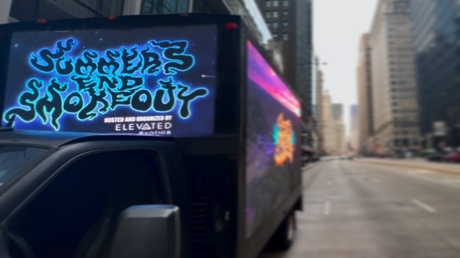 Summer's End Smokeout truck-side close-up on Michigan Avenue, Chicago